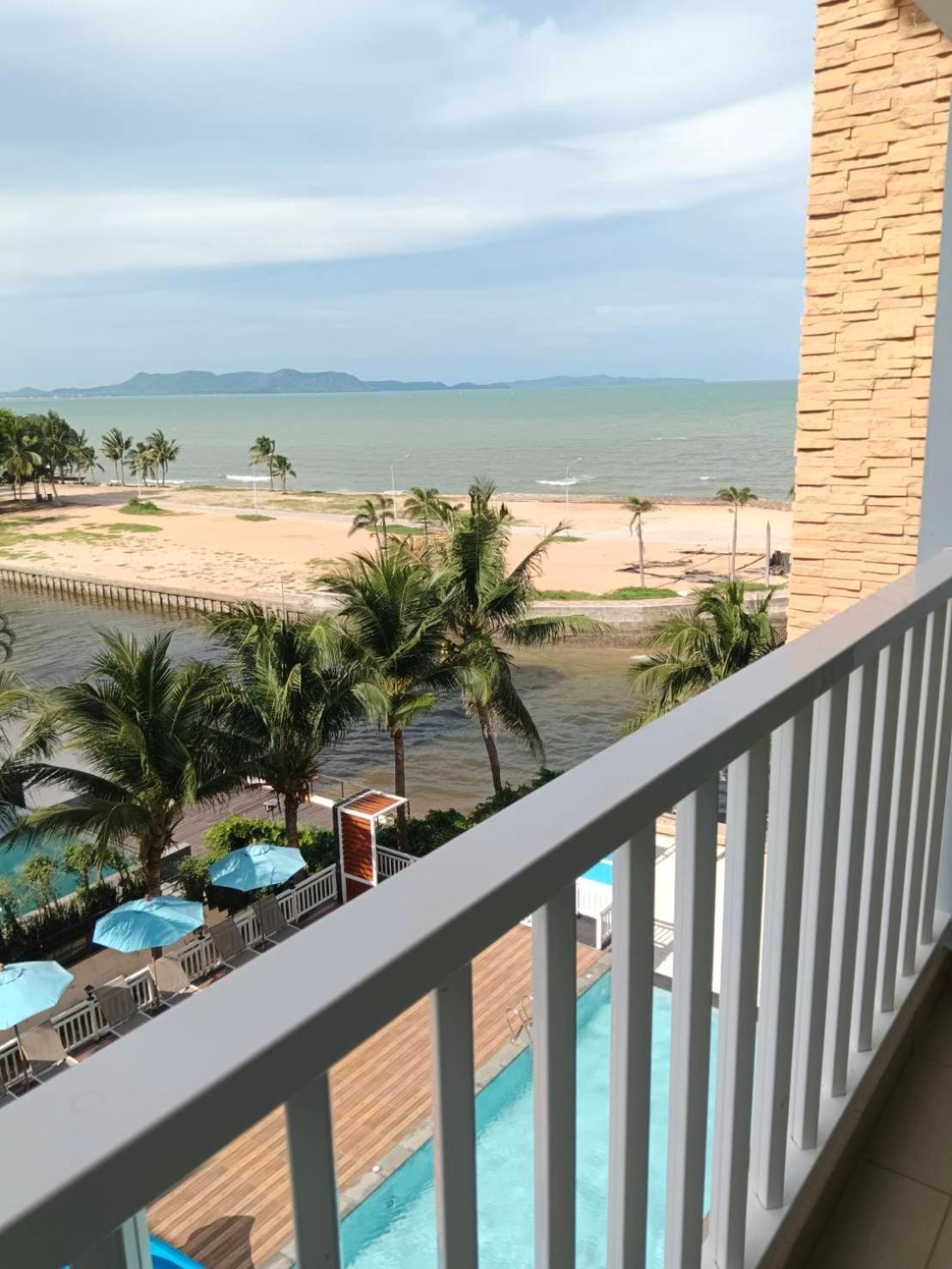 Saisawan Beach Luxury Hotel Na Chom Thian Extérieur photo