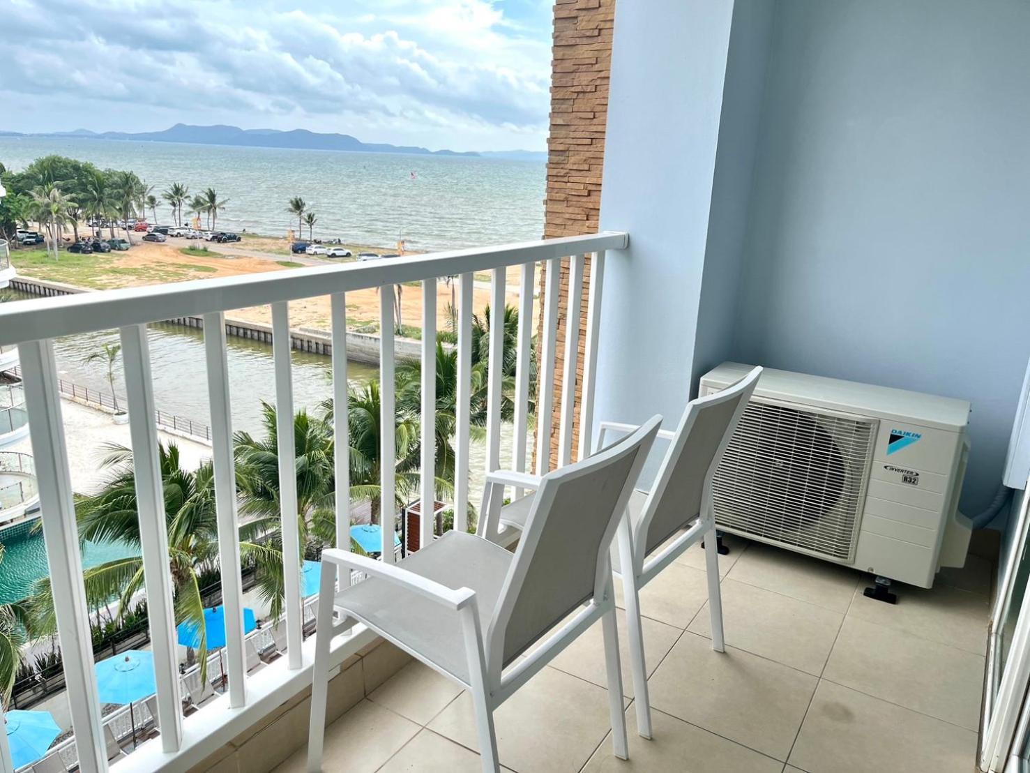Saisawan Beach Luxury Hotel Na Chom Thian Extérieur photo