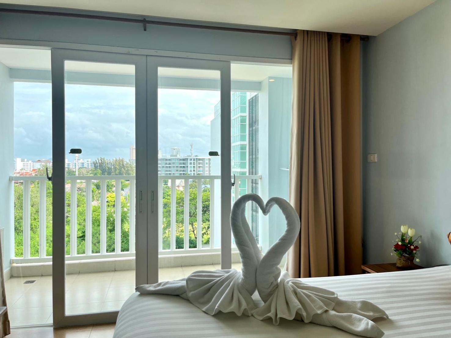 Saisawan Beach Luxury Hotel Na Chom Thian Extérieur photo