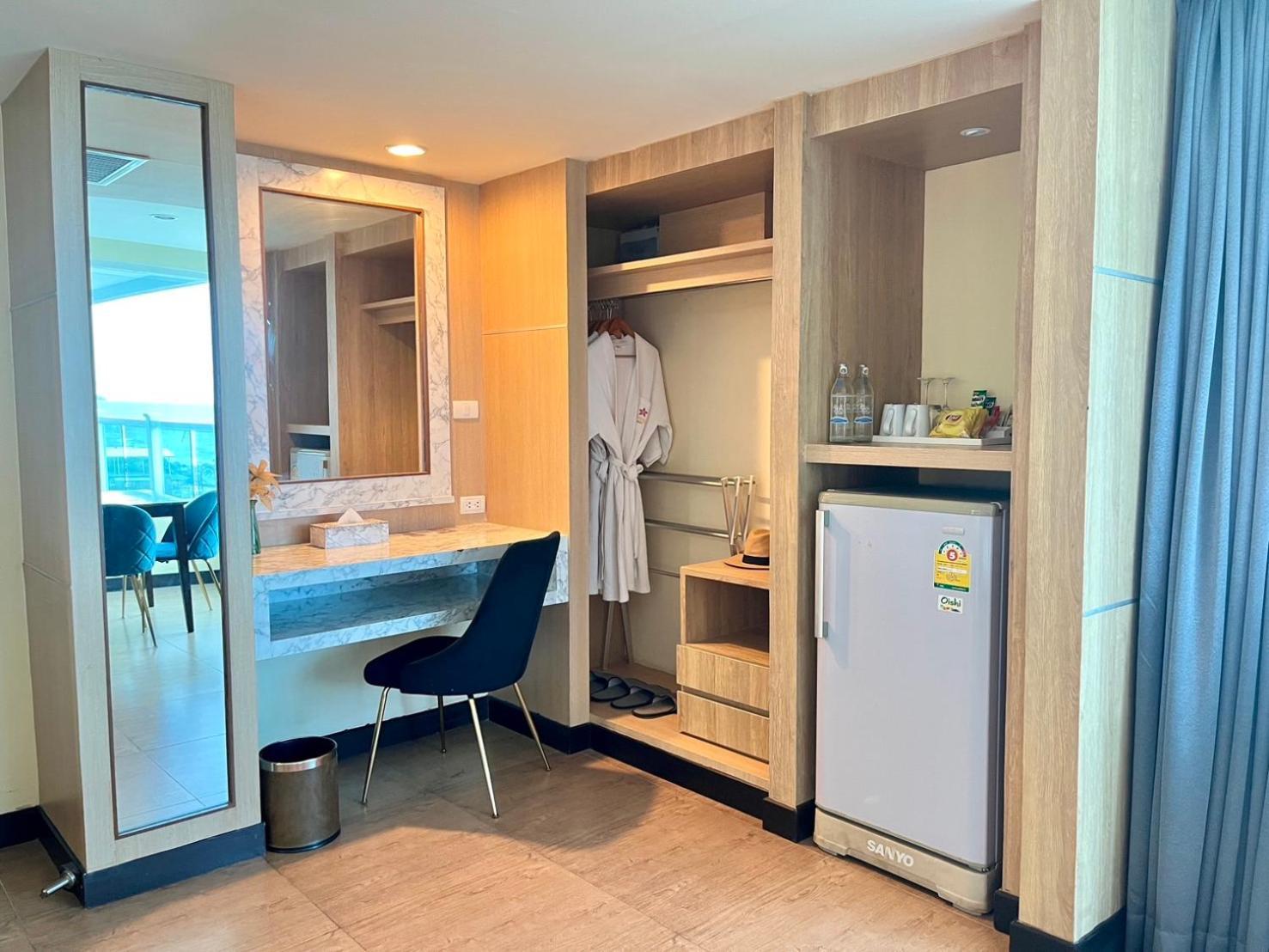 Saisawan Beach Luxury Hotel Na Chom Thian Extérieur photo